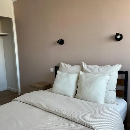 Bright With Panoramic Views Appartement Dijon