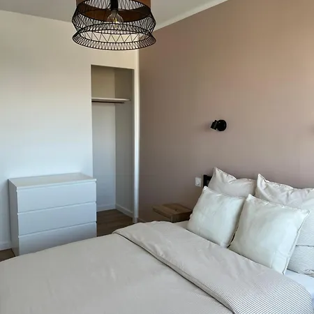 Bright With Panoramic Views * Dijon