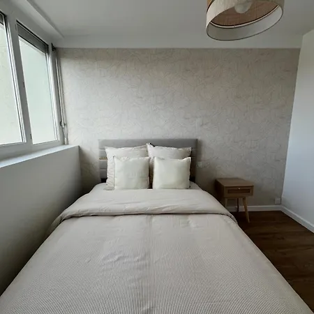 Bright With Panoramic Views *