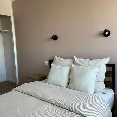 Bright With Panoramic Views *